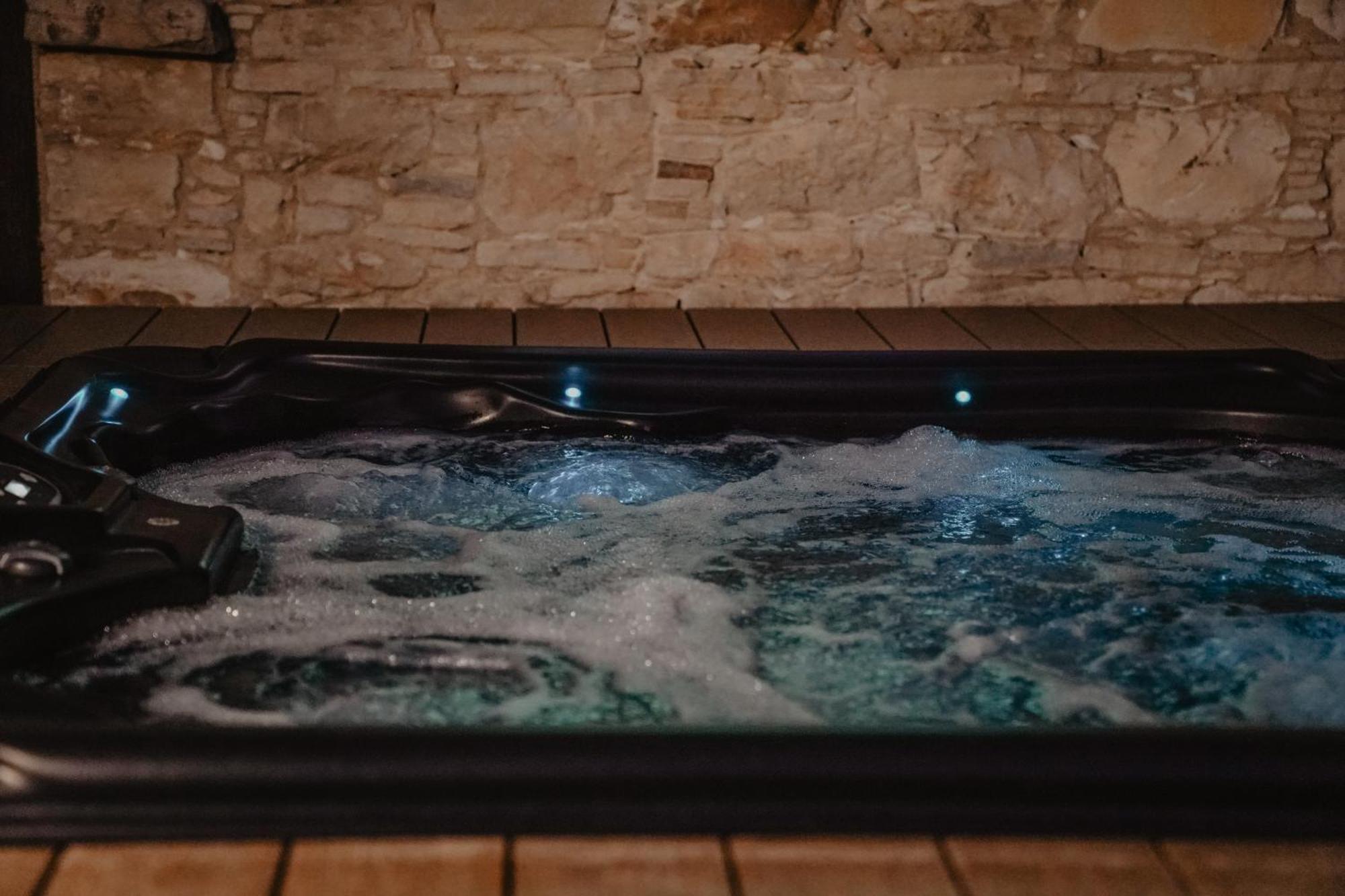 The Stonehouse Suites With Private Bath Spas Limassol Ngoại thất bức ảnh