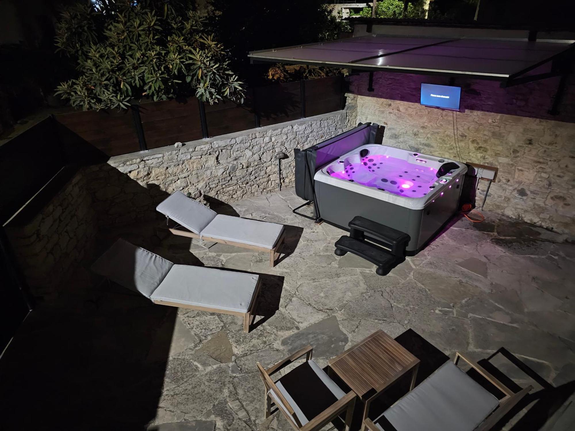 The Stonehouse Suites With Private Bath Spas Limassol Ngoại thất bức ảnh