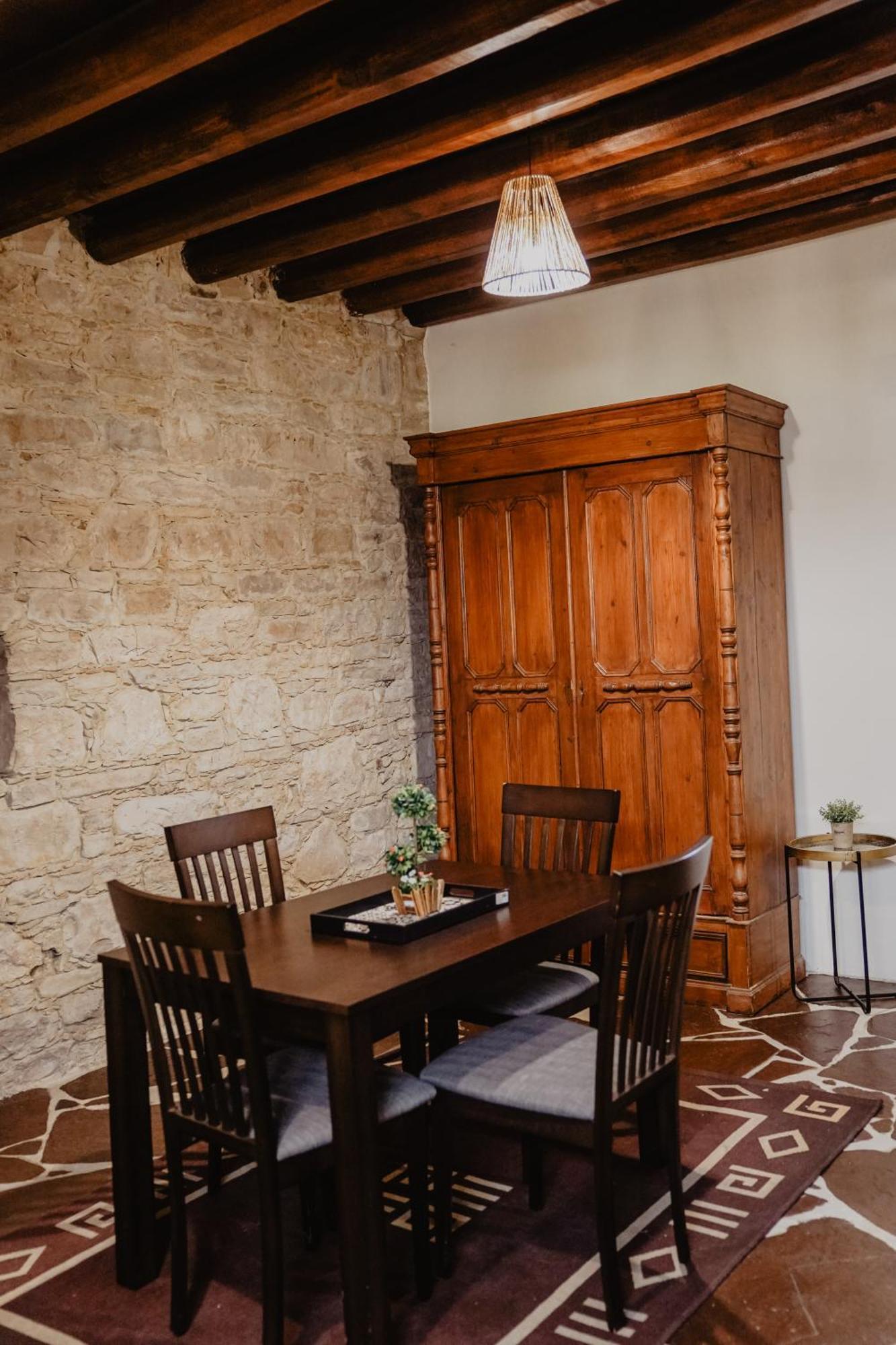 The Stonehouse Suites With Private Bath Spas Limassol Phòng bức ảnh